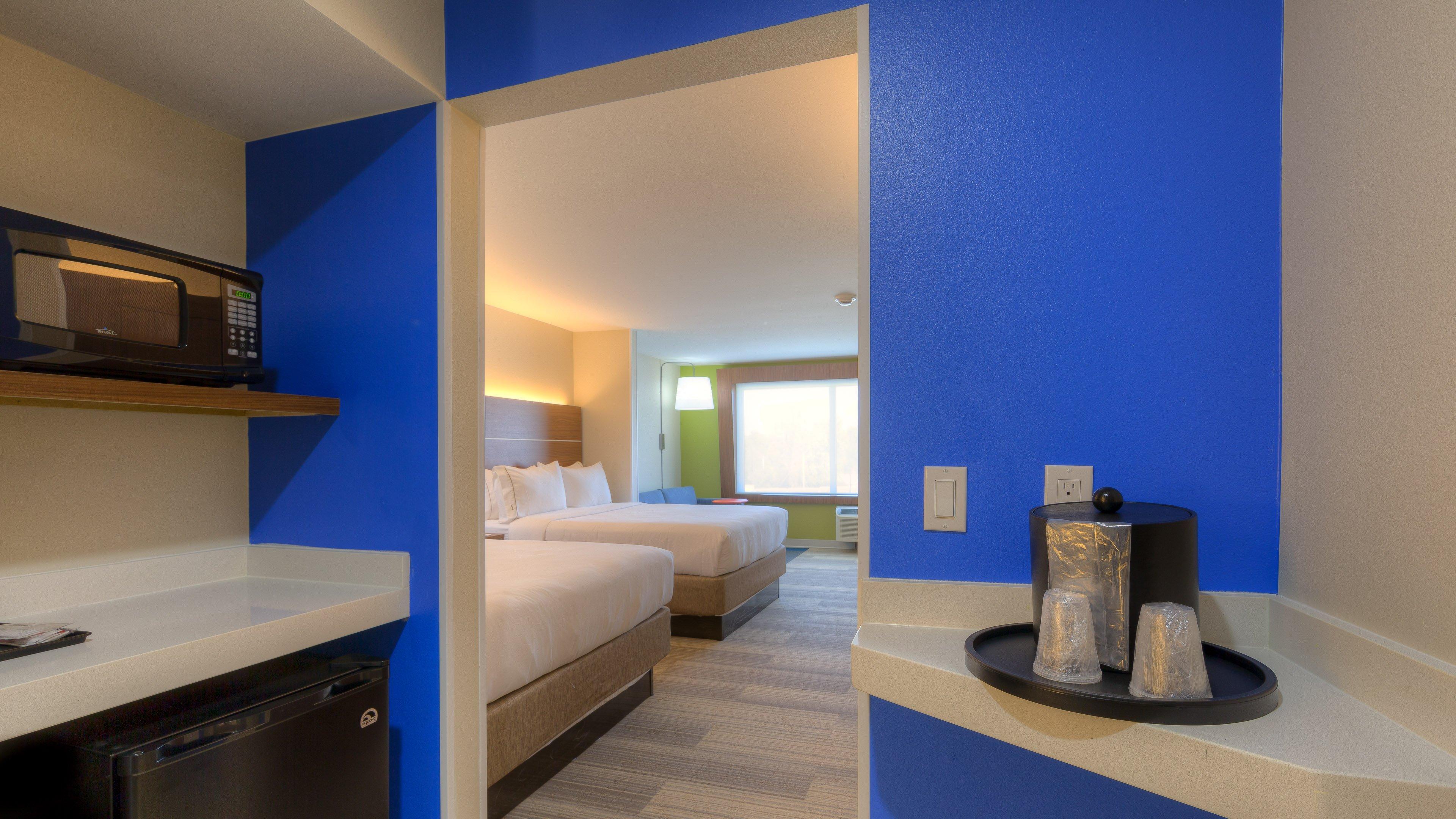 Holiday Inn Express & Suites Tulsa Midtown By Ihg Exterior foto