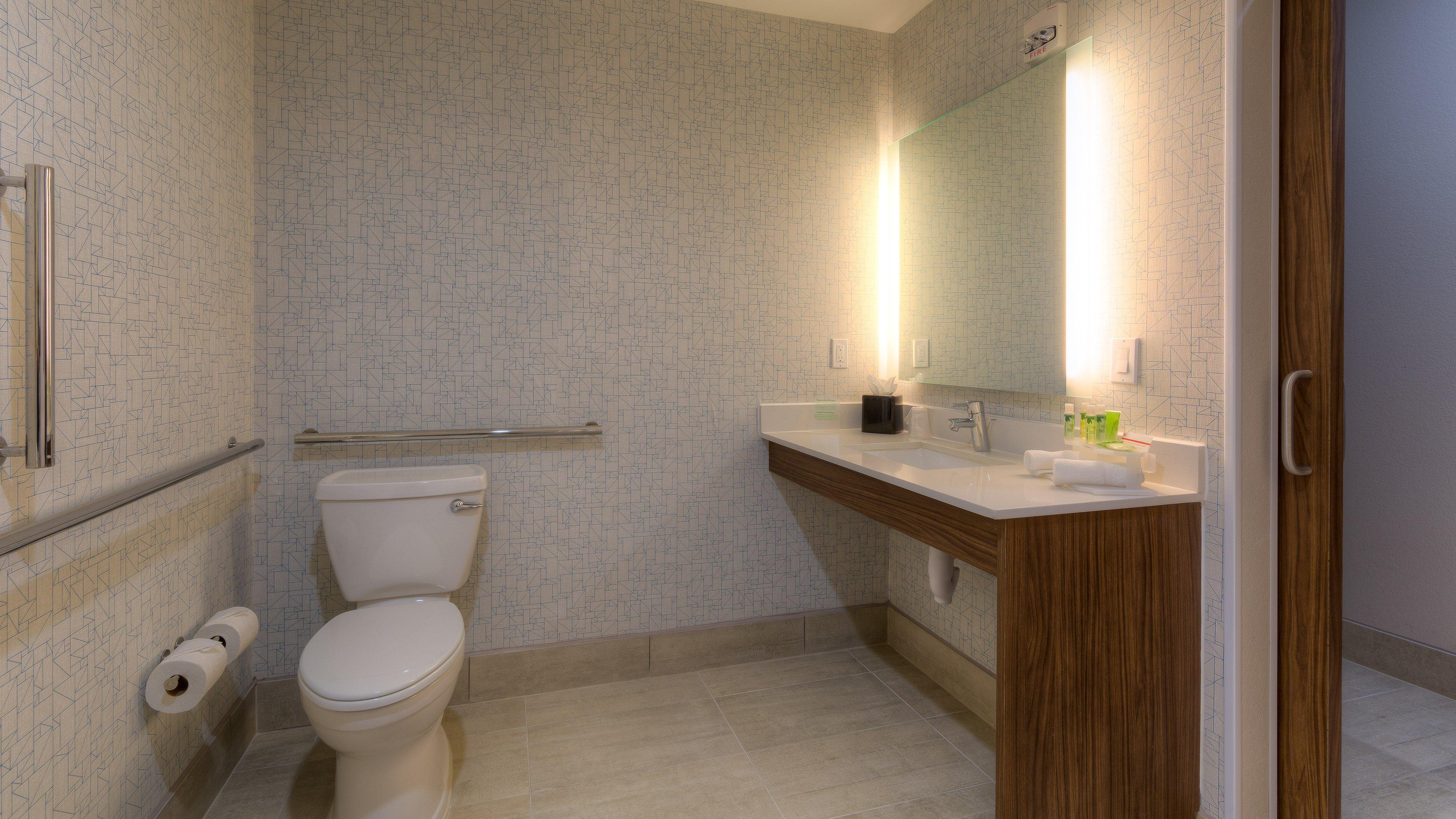Holiday Inn Express & Suites Tulsa Midtown By Ihg Exterior foto